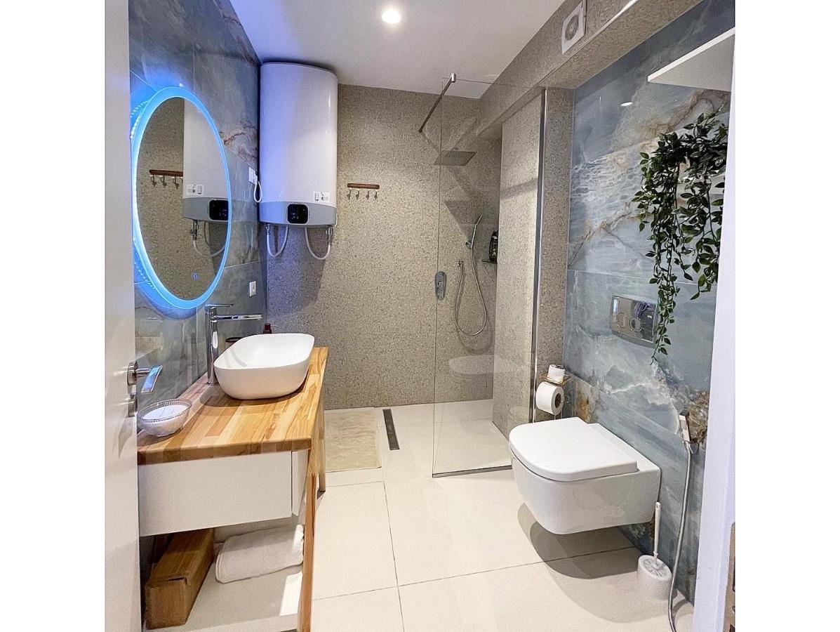 Green Terrace Apartment 5 Tirana Bagian luar foto